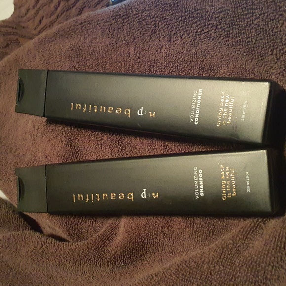 N:P  beautiful volumizing shampoo & conditioner set - Picture 5 of 5